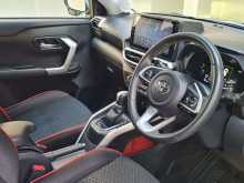 https://riyasewana.com/uploads/toyota-raize-18908564413.jpg