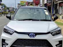 https://riyasewana.com/uploads/toyota-raize-2015335822743.jpg