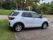 https://riyasewana.com/uploads/toyota-raize-2019-2820592112354.jpg