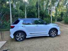 https://riyasewana.com/uploads/toyota-raize-2023-1322520712604.jpg