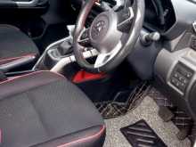 https://riyasewana.com/uploads/toyota-raize-2023-2217541612593.jpg