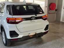 https://riyasewana.com/uploads/toyota-raize-2023-314360212154.jpg