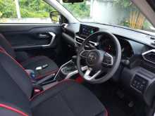 https://riyasewana.com/uploads/toyota-raize-2023-48071712354.jpg