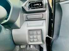 https://riyasewana.com/uploads/toyota-raize-2023-491452365.jpg
