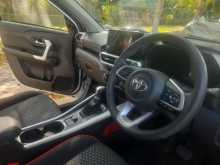 https://riyasewana.com/uploads/toyota-raize-2023-69015112423.jpg