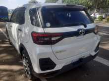 https://riyasewana.com/uploads/toyota-raize-2023-69015112634.jpg