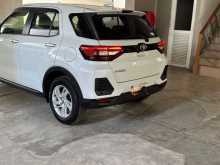 https://riyasewana.com/uploads/toyota-raize-2023-710034312072.jpg