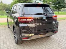 https://riyasewana.com/uploads/toyota-raize-2024-121124281235214.jpg