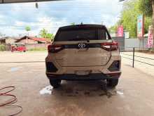 https://riyasewana.com/uploads/toyota-raize-2024-2222082212384.jpg
