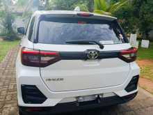 https://riyasewana.com/uploads/toyota-raize-2024-2721524212634.jpg