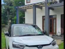 Toyota RAIZE 2025 SUV