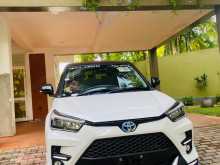 Toyota Raize 1 2 Hybrid 2026 SUV