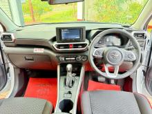 https://riyasewana.com/uploads/toyota-raize-21214066045.jpg