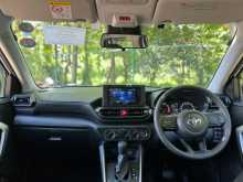 https://riyasewana.com/uploads/toyota-raize-2144408104.jpg