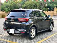 https://riyasewana.com/uploads/toyota-raize-251512494342.jpg