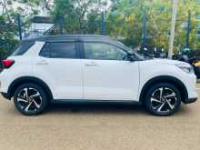 https://riyasewana.com/uploads/toyota-raize-2672524764.jpg