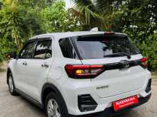 https://riyasewana.com/uploads/toyota-raize-271902054693.jpg