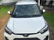 https://riyasewana.com/uploads/toyota-raize-2722054517225.jpg