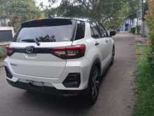 https://riyasewana.com/uploads/toyota-raize-30112801614.jpg