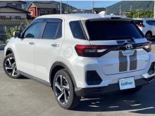 https://riyasewana.com/uploads/toyota-raize-3111311517102.jpg
