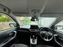 https://riyasewana.com/uploads/toyota-raize-4-2020-1515072612594.jpg