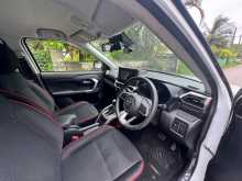 https://riyasewana.com/uploads/toyota-raize-4-2020-1515072612713.jpg