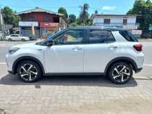 https://riyasewana.com/uploads/toyota-raize-41204144293.jpg
