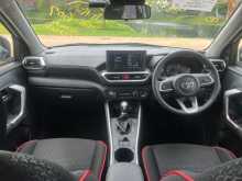 https://riyasewana.com/uploads/toyota-raize-4182301553.jpg