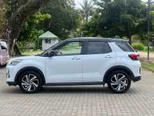 https://riyasewana.com/uploads/toyota-raize-4182301802.jpg