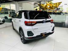 https://riyasewana.com/uploads/toyota-raize-4way-311534724623.jpg