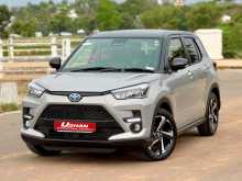Toyota RaizePARKING 2026 SUV