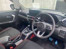 https://riyasewana.com/uploads/toyota-raize-g-590952602.jpg