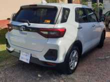 https://riyasewana.com/uploads/toyota-raize-g-6111459144.jpg