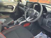 https://riyasewana.com/uploads/toyota-raize-g-6111459835.jpg
