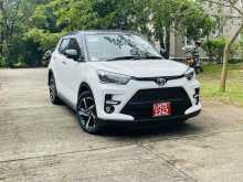 https://riyasewana.com/uploads/toyota-raize-hybrid-1511415122882.jpg