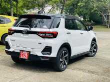 https://riyasewana.com/uploads/toyota-raize-hybrid-1511415222183.jpg