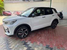 Toyota Raize Hybrid 2025 SUV