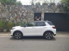 https://riyasewana.com/uploads/toyota-raize-hybrid-2025-2518451612542.jpg