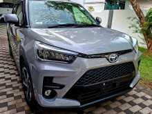 Toyota Raize Hybrid 2025 SUV