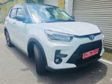 Toyota Raize Hybrid Z 1200cc BSM 2026 SUV