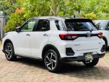 Toyota Raize Hybrid 2026 SUV
