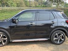 Toyota Raize Hybrid 2023 SUV