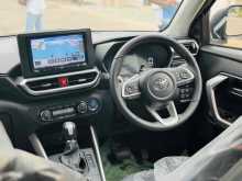 https://riyasewana.com/uploads/toyota-raize-hybrid-262342622282.jpg