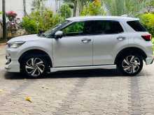 https://riyasewana.com/uploads/toyota-raize-modelista-5162337453.jpg