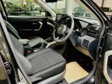 https://riyasewana.com/uploads/toyota-raize-x-1713130122173.jpg