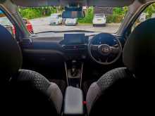 https://riyasewana.com/uploads/toyota-raize-x-22162018263.jpg