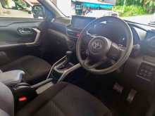https://riyasewana.com/uploads/toyota-raize-x-22162018382.jpg