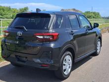https://riyasewana.com/uploads/toyota-raize-x-61517126804.jpg