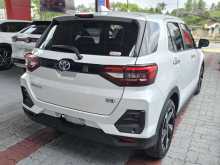 https://riyasewana.com/uploads/toyota-raize-z-111205364333.jpg