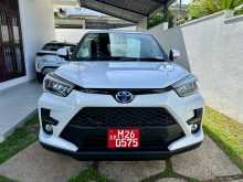 Toyota Raize Z Hybrid BSM 2025 SUV